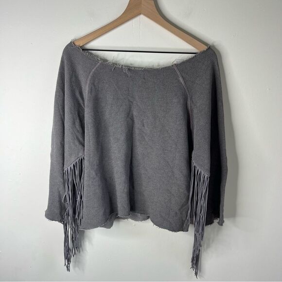 Hollywood Trading Company Gray Fringe Raw Hem Sweatshirt Large - Picture 7 of 12